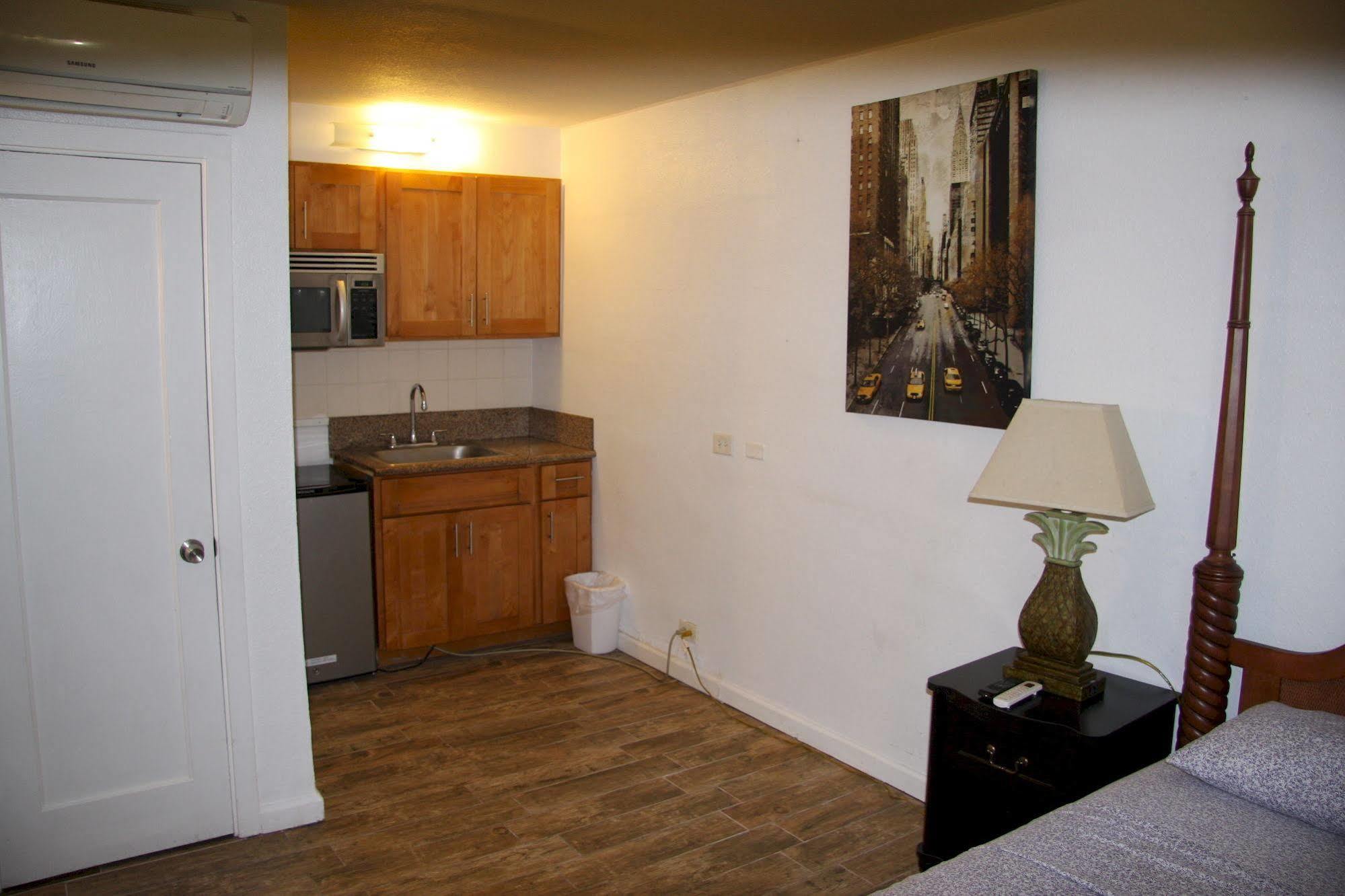The Beach Waikiki Boutique Hostel هونولولو المظهر الخارجي الصورة