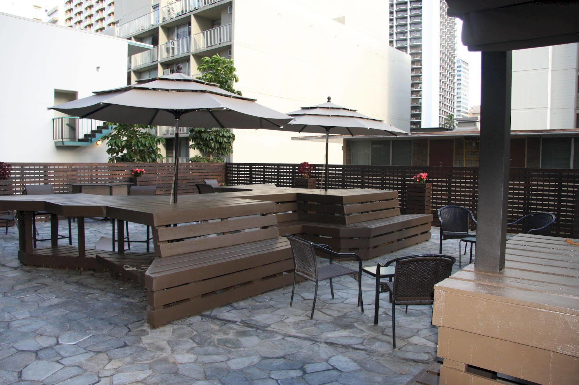 The Beach Waikiki Boutique Hostel هونولولو المظهر الخارجي الصورة