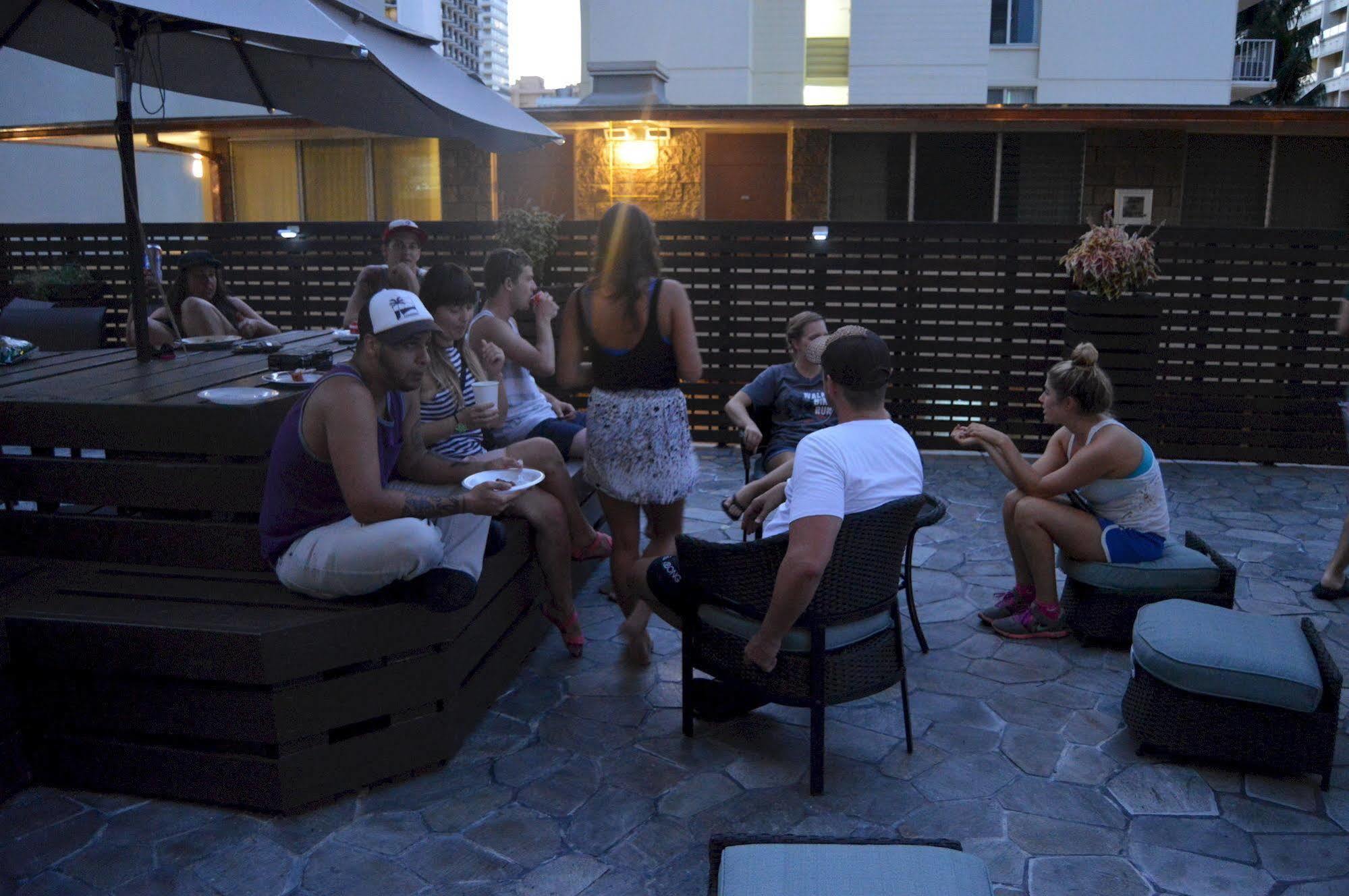 The Beach Waikiki Boutique Hostel هونولولو المظهر الخارجي الصورة