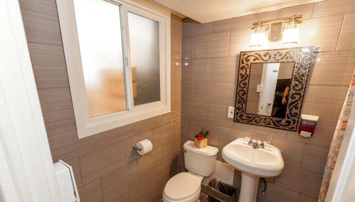 The Beach Waikiki Boutique Hostel هونولولو المظهر الخارجي الصورة