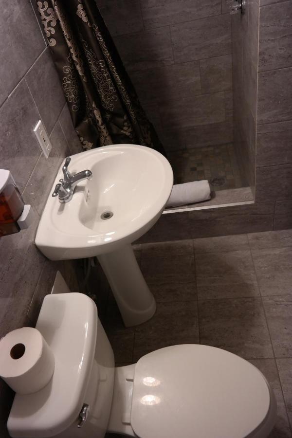 The Beach Waikiki Boutique Hostel هونولولو المظهر الخارجي الصورة